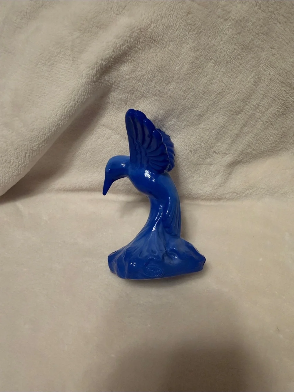 Fenton glass hummingbird